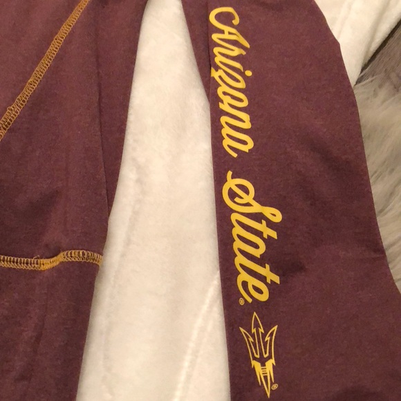 workout shirt - Picture 2 of 3